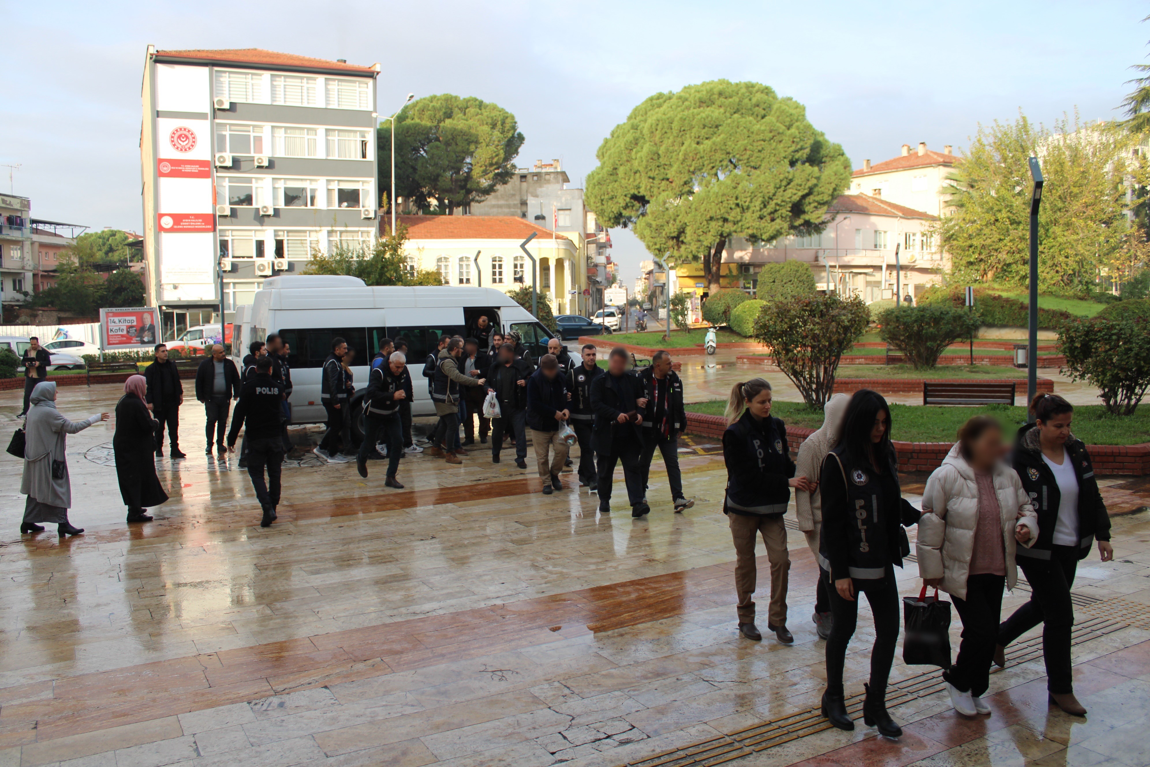 Sahte sağlık raporunda 'joker' çetesi çökertildi