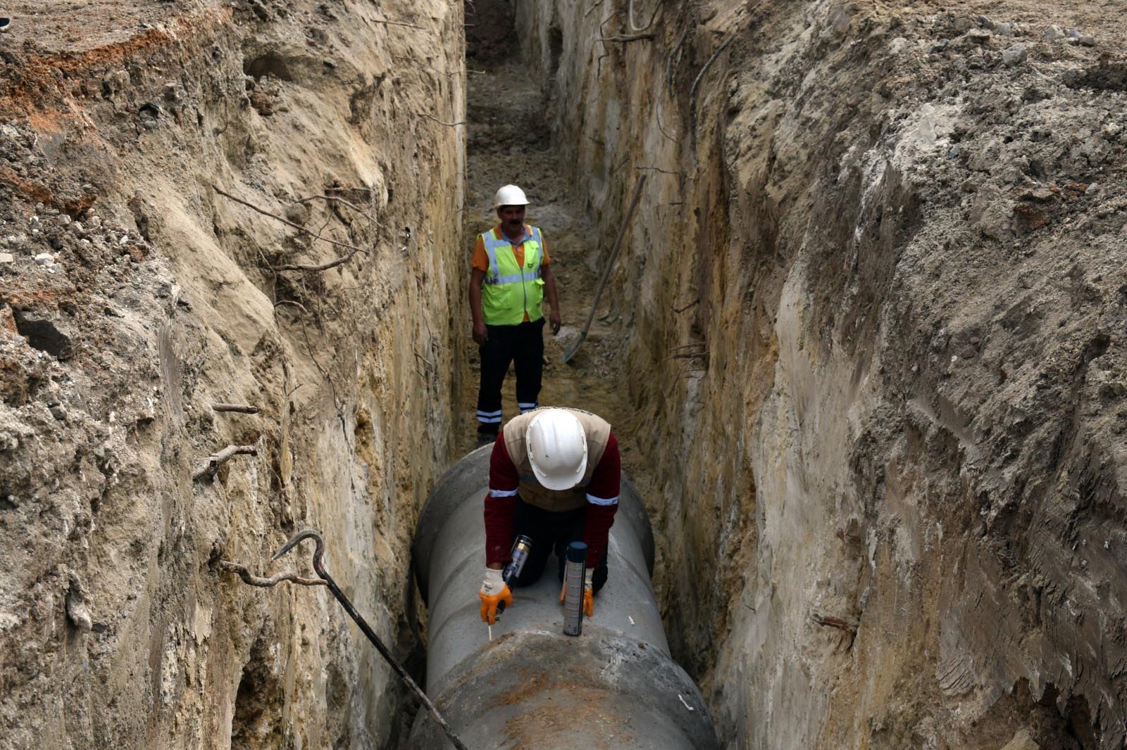 Kuşadası’nın köklü altyapı problemi Başkan Ömer Günel ile çözülüyor