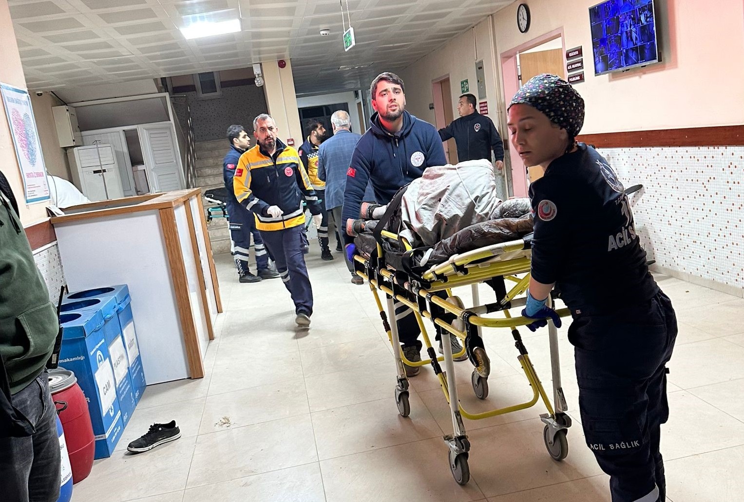 Aydın Buharkent’te husumetli aileler birbirine girdi