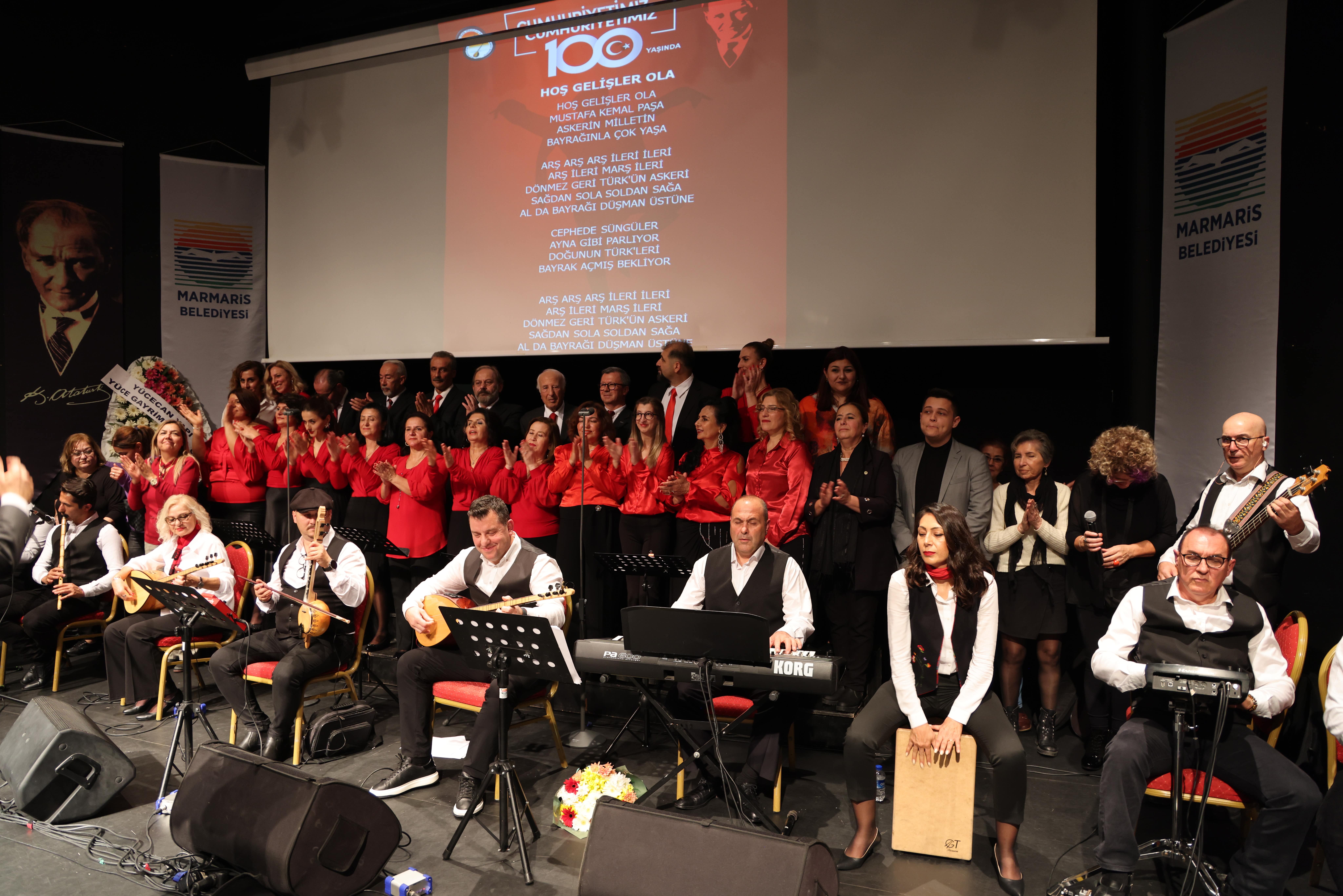 Ege Türküleri AKM'de yankılandı