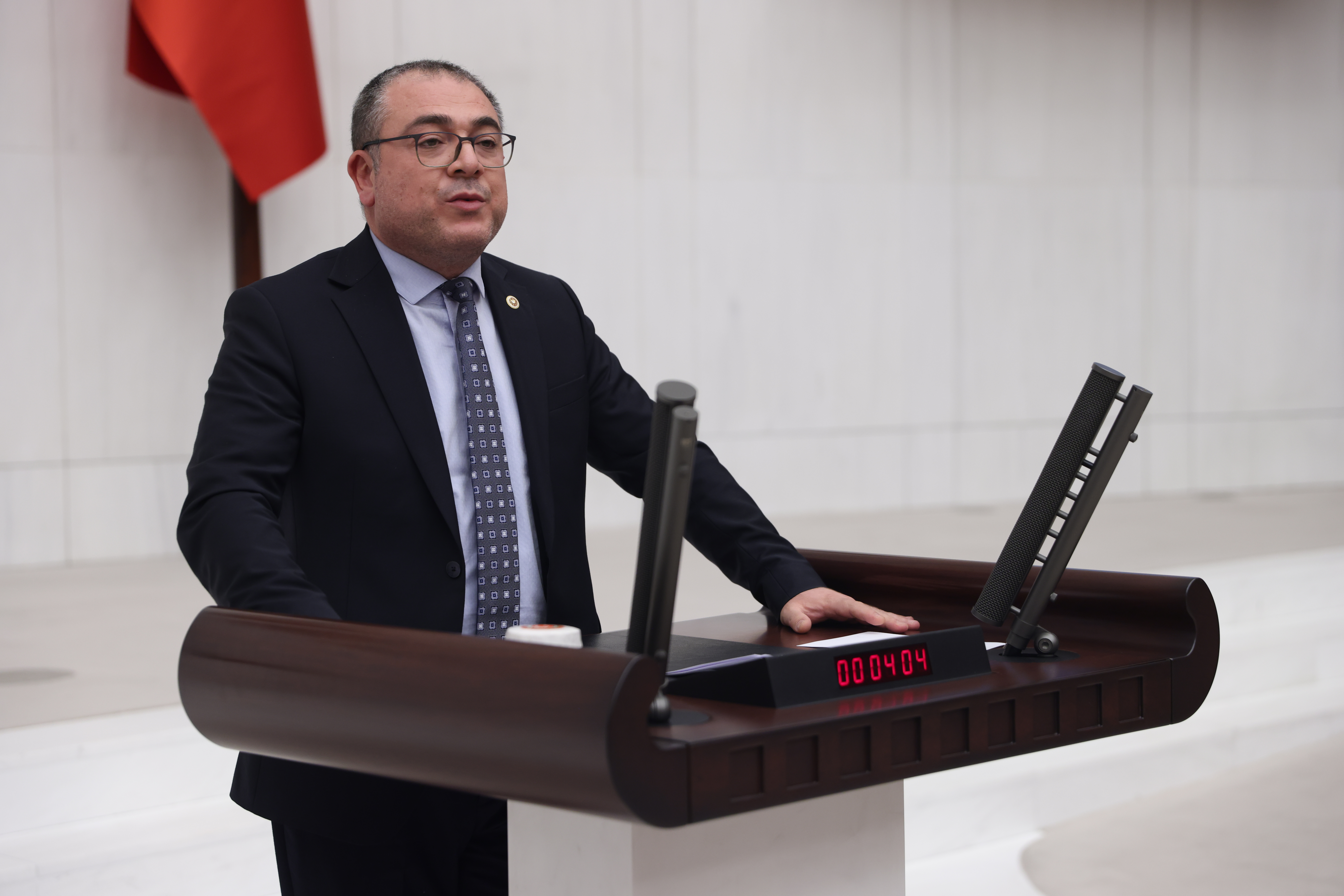 CHP Aydın Milletvekili Evrim Karakoz: AKP’li belediyeler kollanırken, CHP’li belediyeler engelleniyor