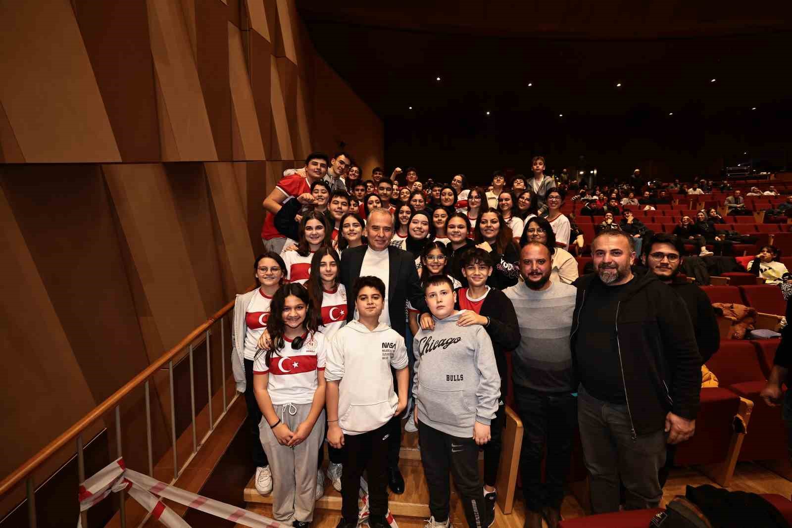 Kültürel renkler Denizli’de buluştu