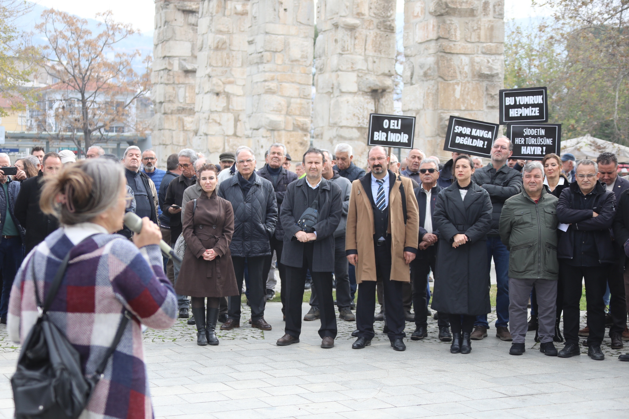 Efes Selçuk Halil Umut Meler için tek yürek oldu
