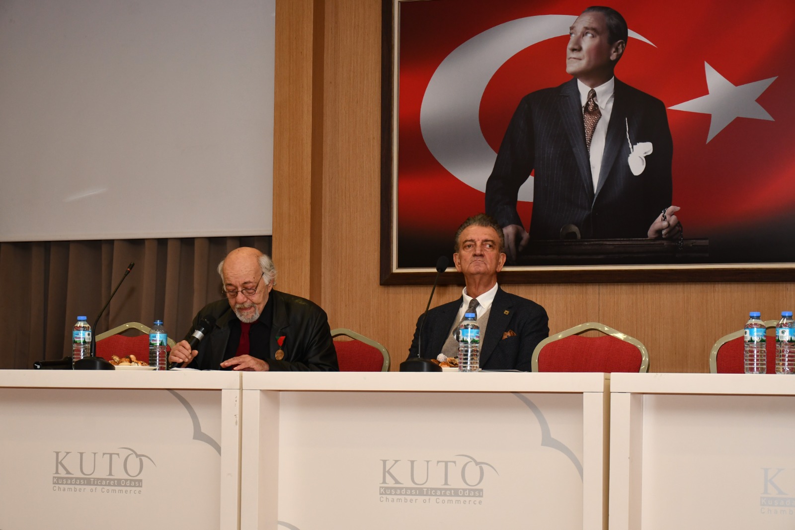 Mahmut Esat Bozkurt ölümünün 80'inci yılında anıldı