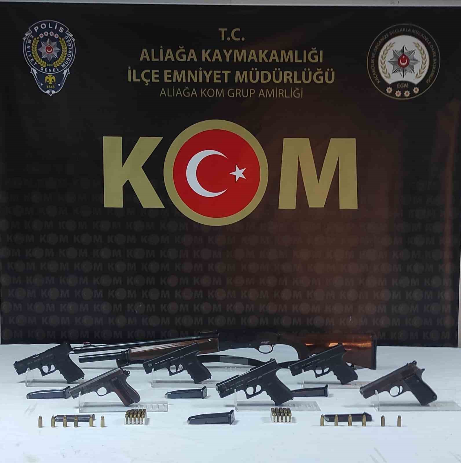 Silah tacirinin evine polis baskını