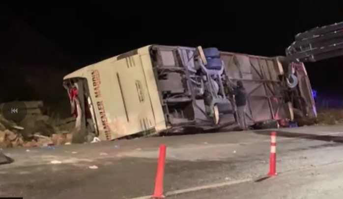 Mersin'de feci kaza: 9 ölü, 28 yaralı!