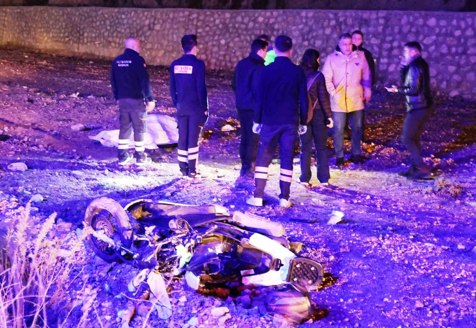 Bodrum’da feci kaza: Alkollü sürücünün çarptığı motosikletli genç kız hayatını kaybetti