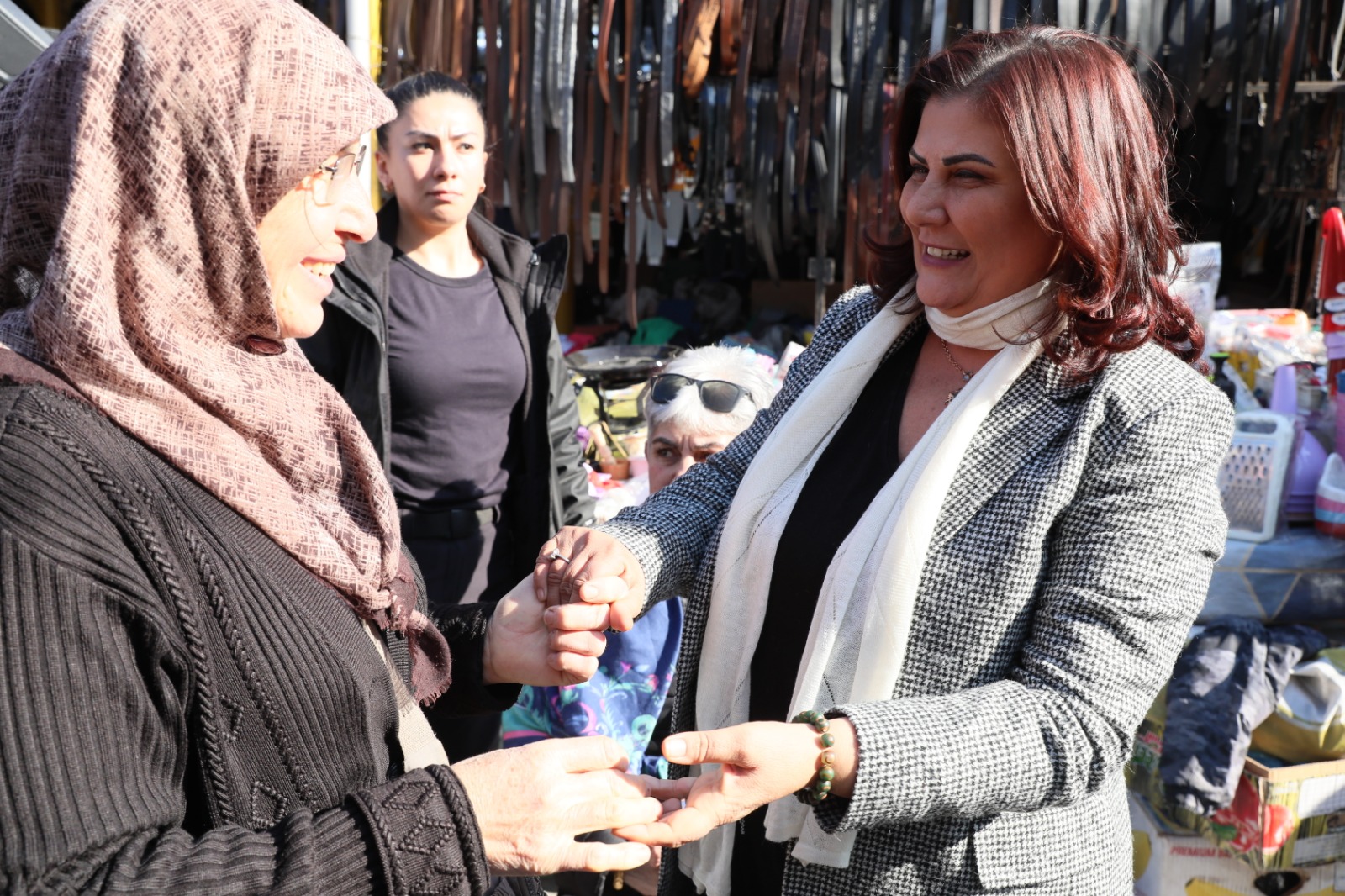 Sökeliler Başkan Çerçioğlu'nu bağrına bastı