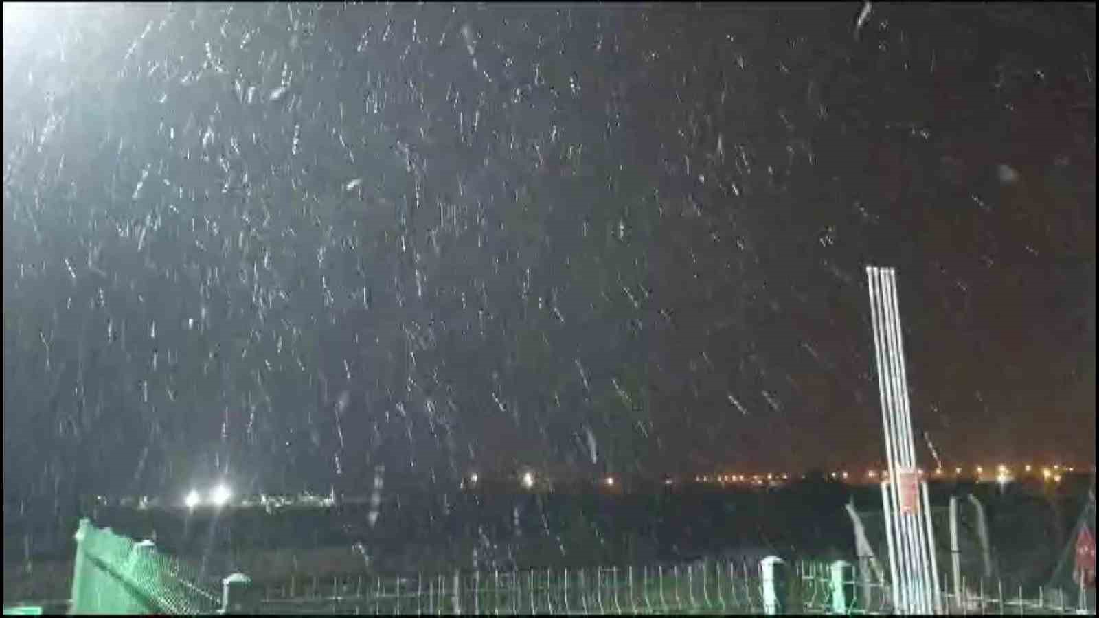 Denizli'nin yüksek kesimlerine kar yağdı!