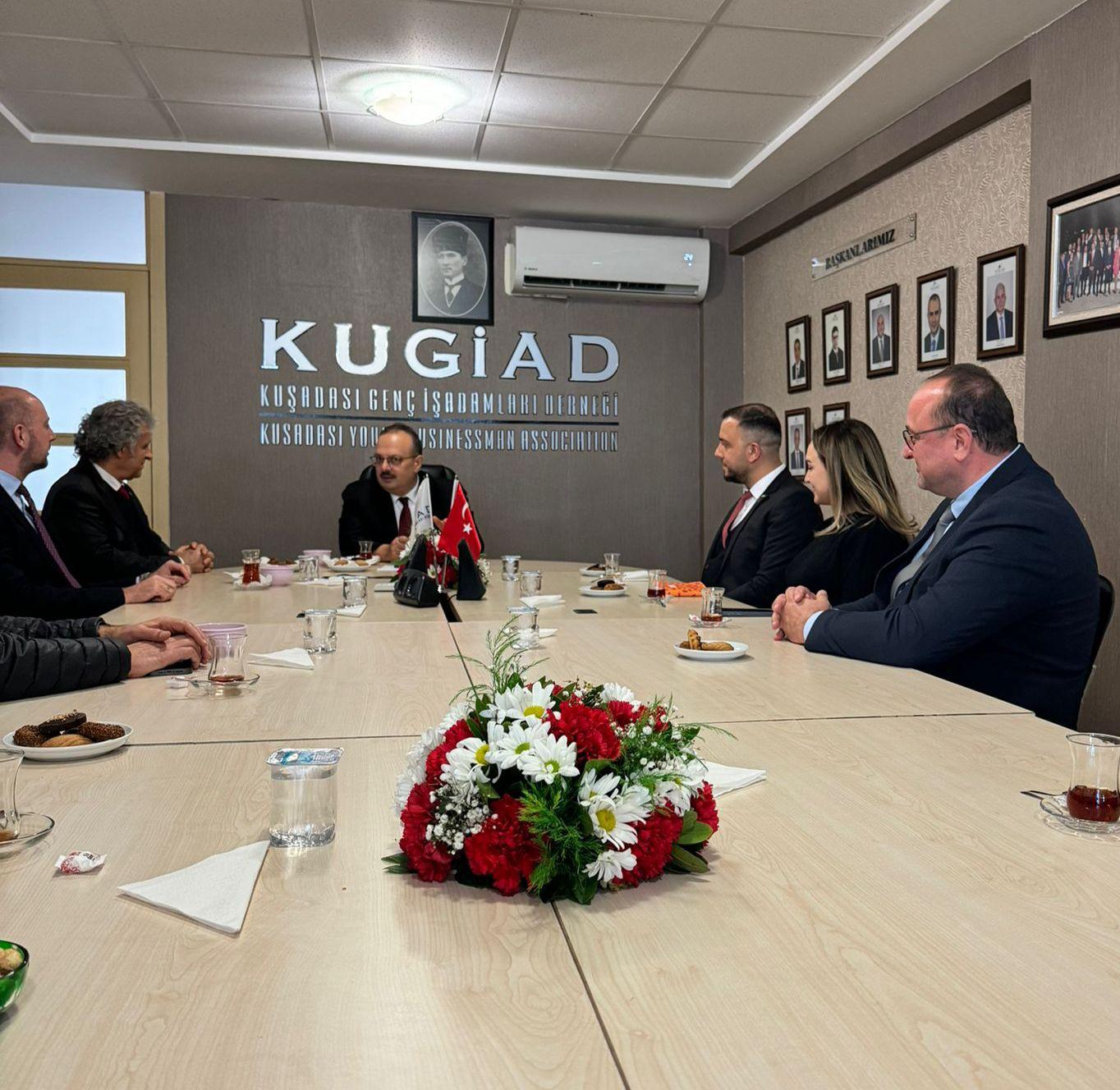 Vali Canbolat’tan KUGİAD’a ziyaret