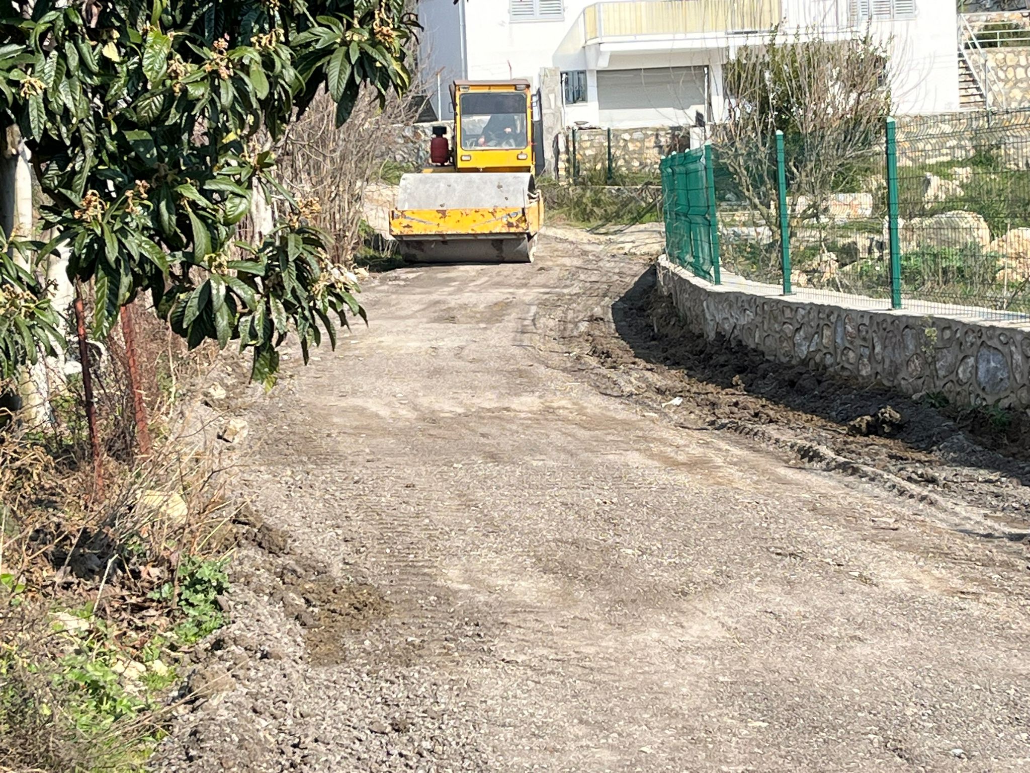 Kuşadası'nda hizmet her mahalleye kesintisiz ulaşıyor
