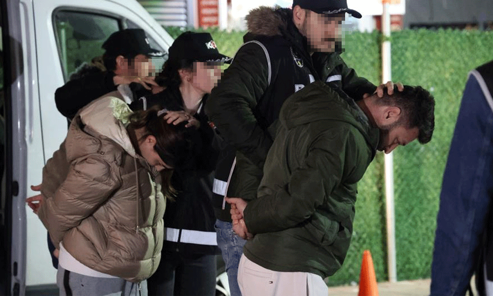 2,5 milyarlık vurgunda yakalanan Sedat Ocakçı İzmir’de
