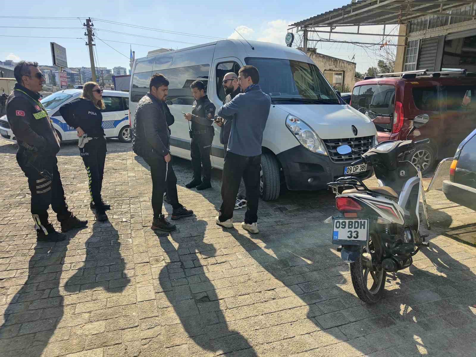 Tamire bırakılan motosikletle ortalığı karıştırdı