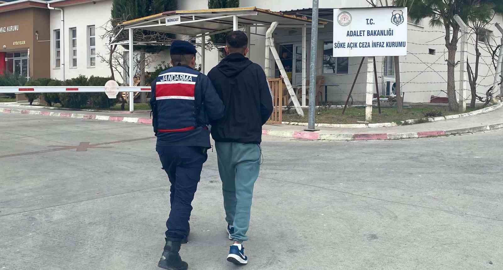 Hapis cezası bulunan şahıs jandarmaya takıldı