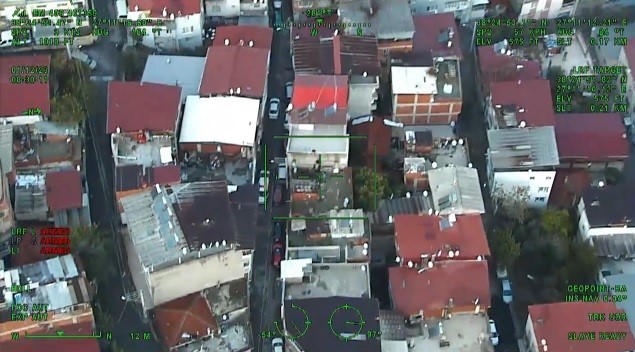 İzmir’de 147 adrese eş zamanlı şafak baskını: 293 gözaltı