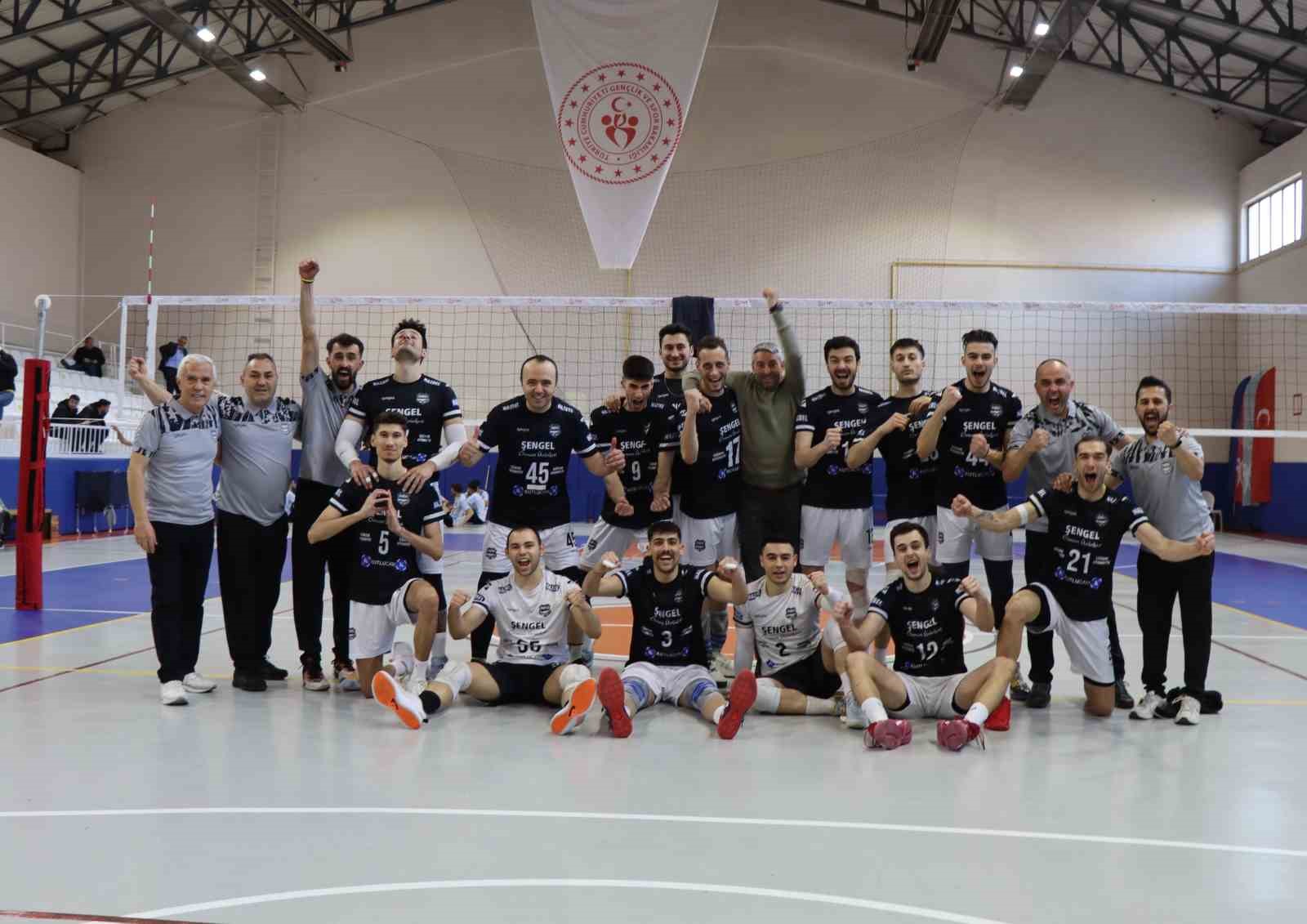 Nazilli Belediyespor Voleybol Takımı'ndan galibiyet