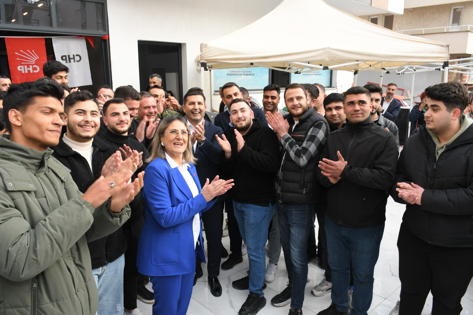 CHP Kuşadası İlçe Örgütü gençlerle daha da güçlü