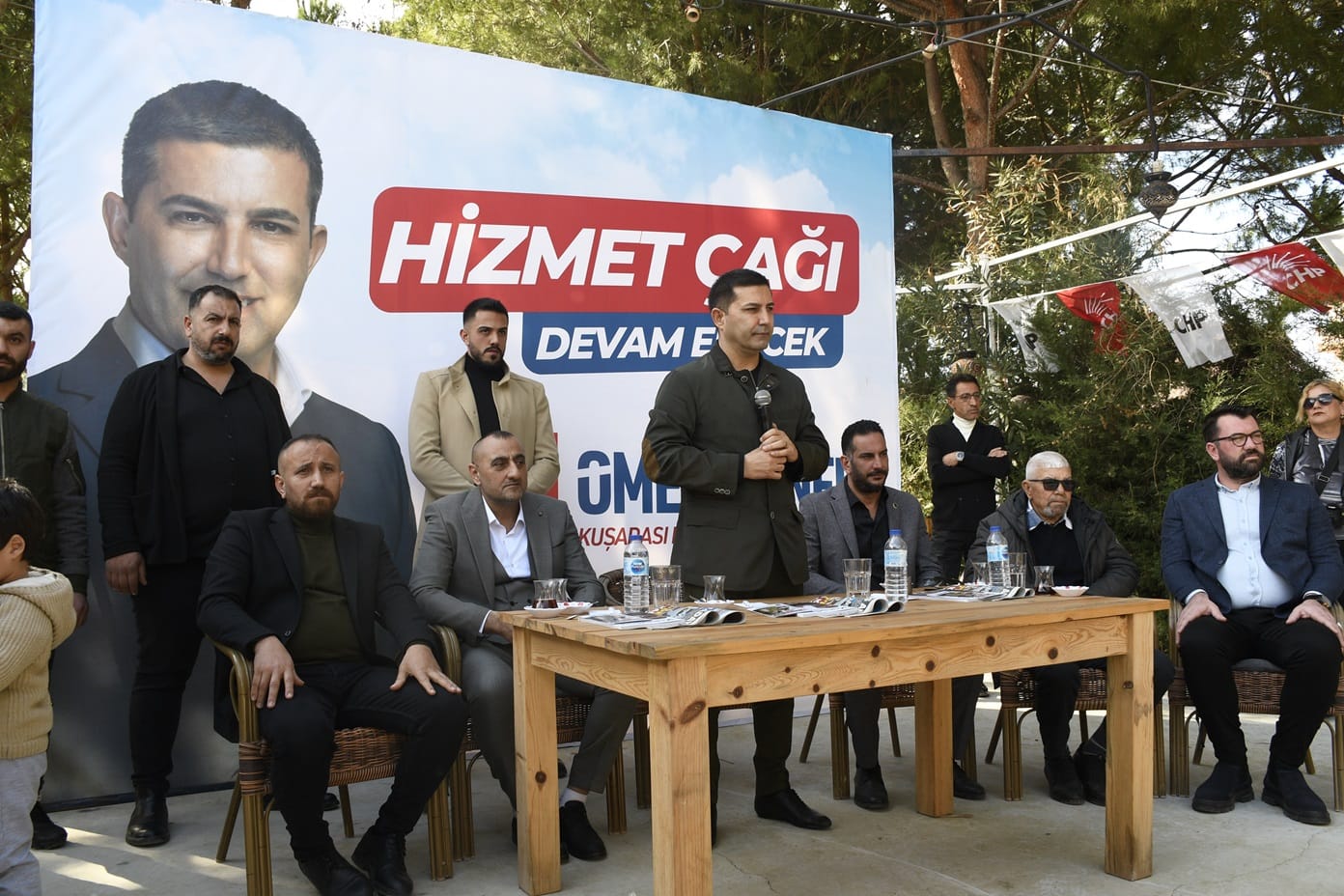 Başkan Ömer Günel, Davutlar Mahallesi'nde hemşehrileriyle bir araya geldi