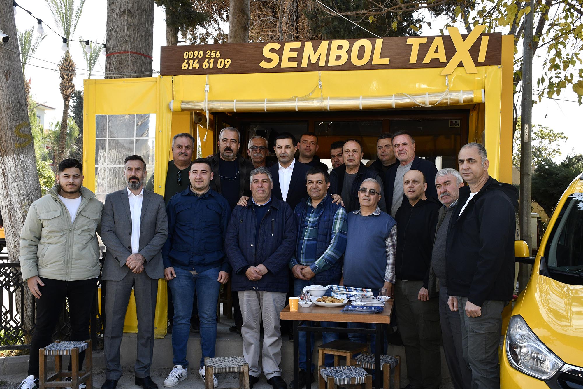 Başkan Ömer Günel esnaf ziyaretlerini sürdürüyor