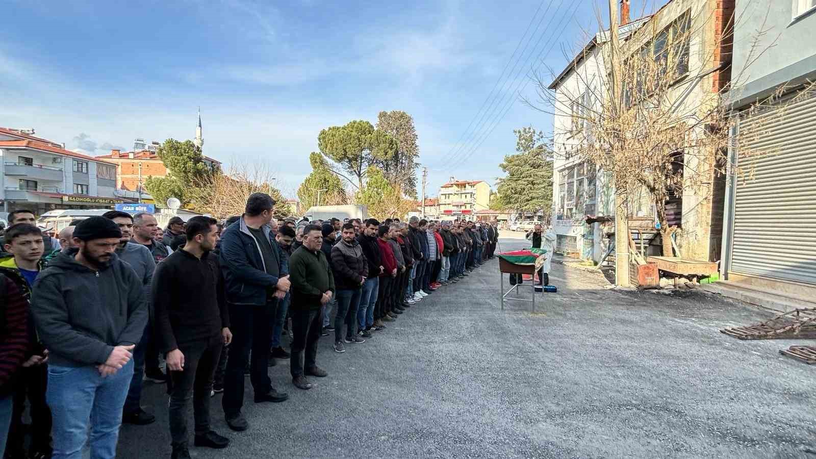 İkinci kez hastaneye giderken ölen kızın cenazesi toprağa verildi