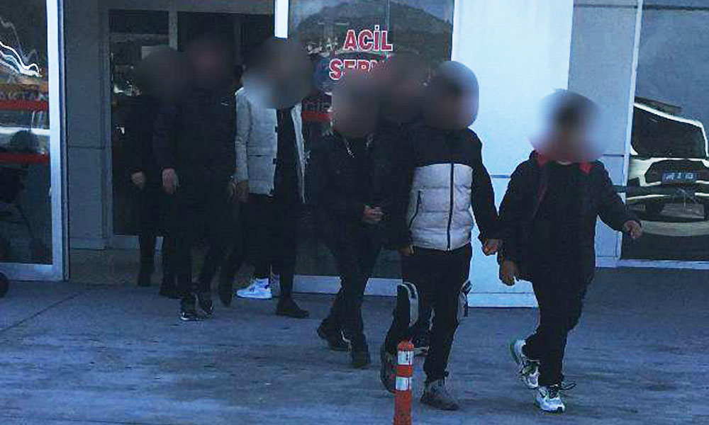 Kuşadası'nda aranan şahıslar yakalandı