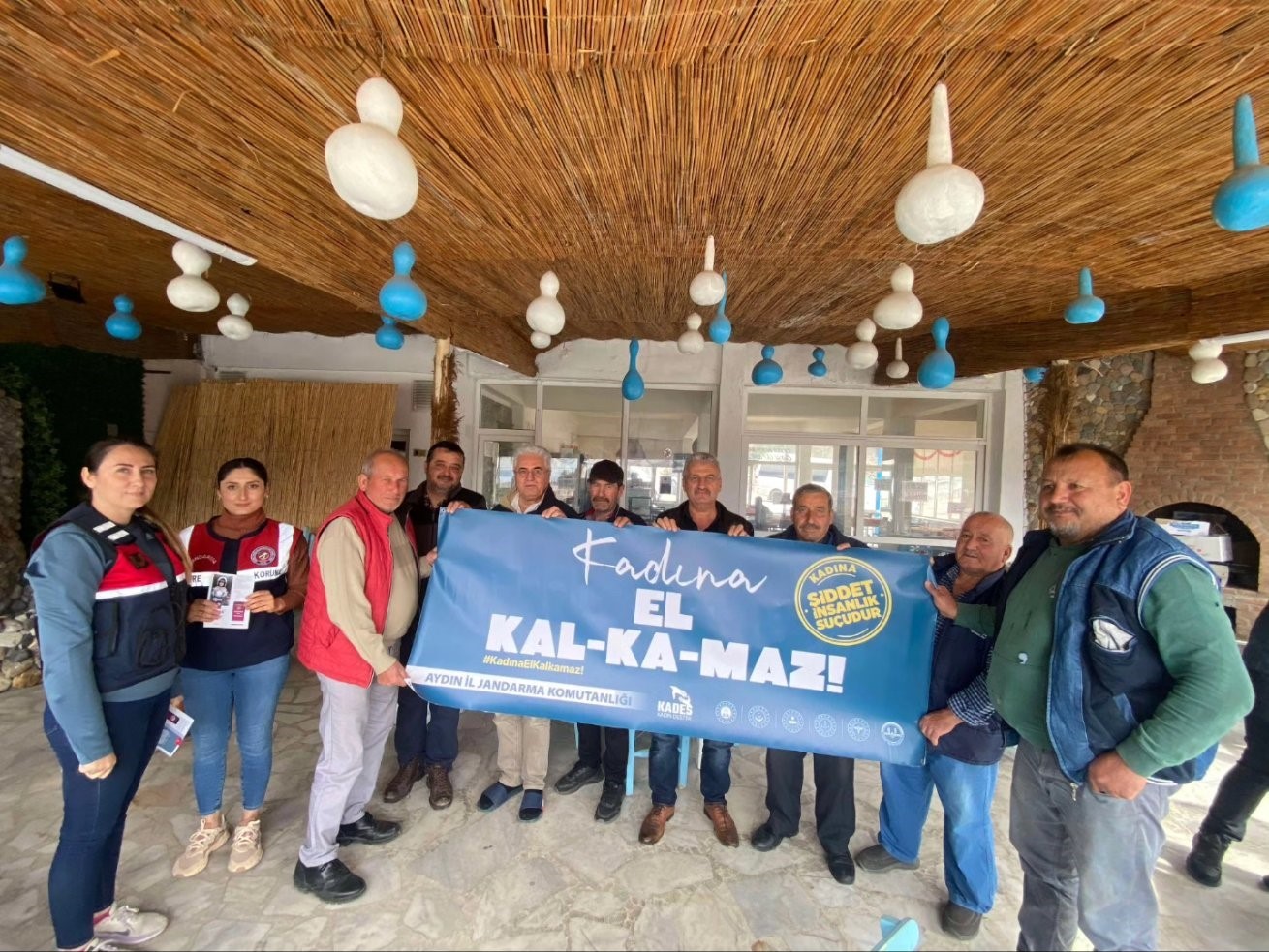 Jandarma ekipleri KADES uygulamasını tanıttı