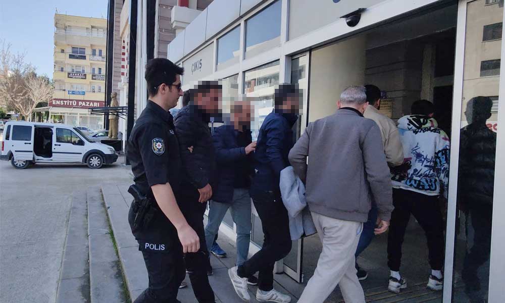 Kuşadası'nda 6 organizatör suçüstü yakalandı