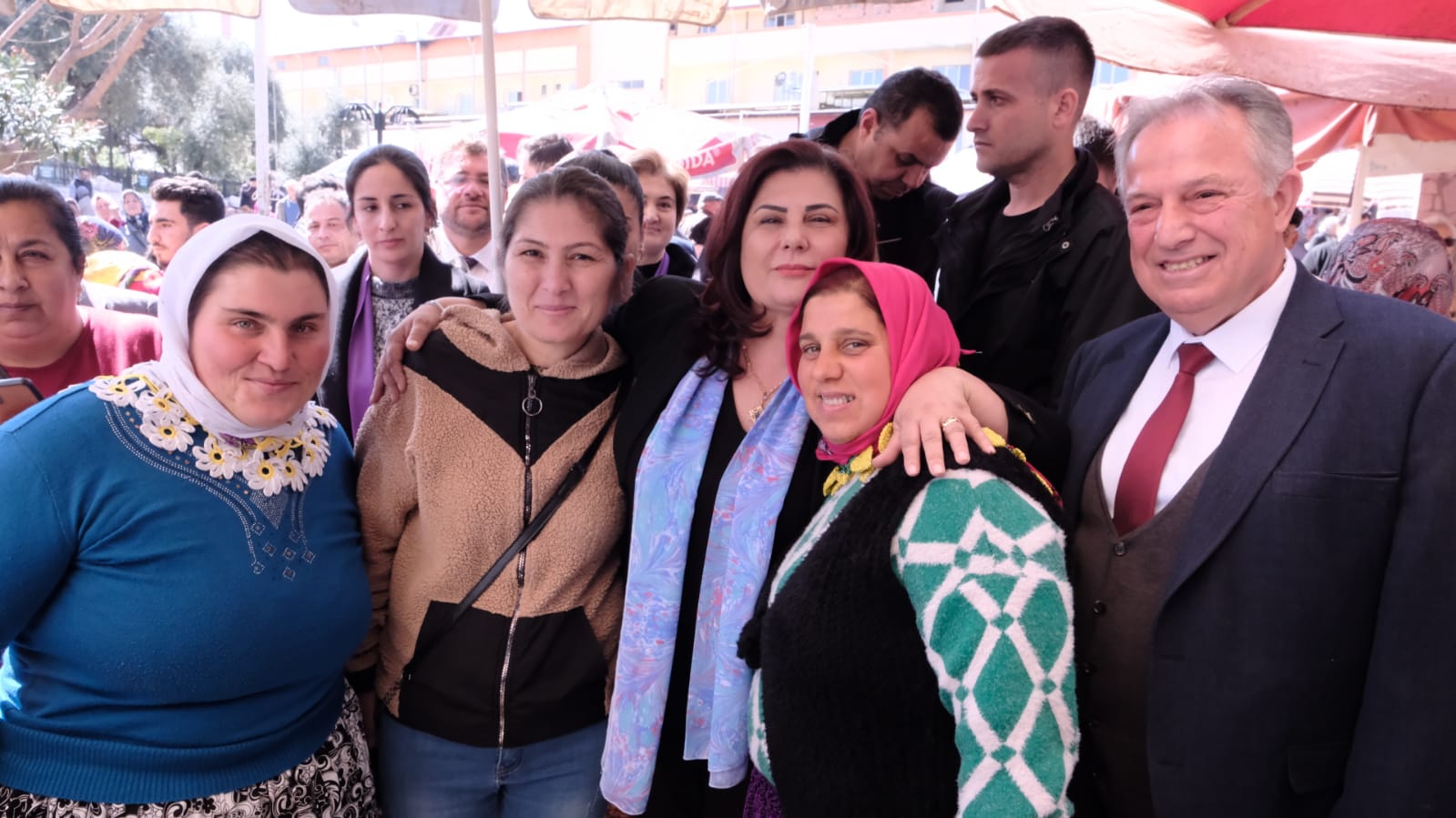 Topuklu Efe'ye Karacasu'da Sevgi Dolu Karşılama