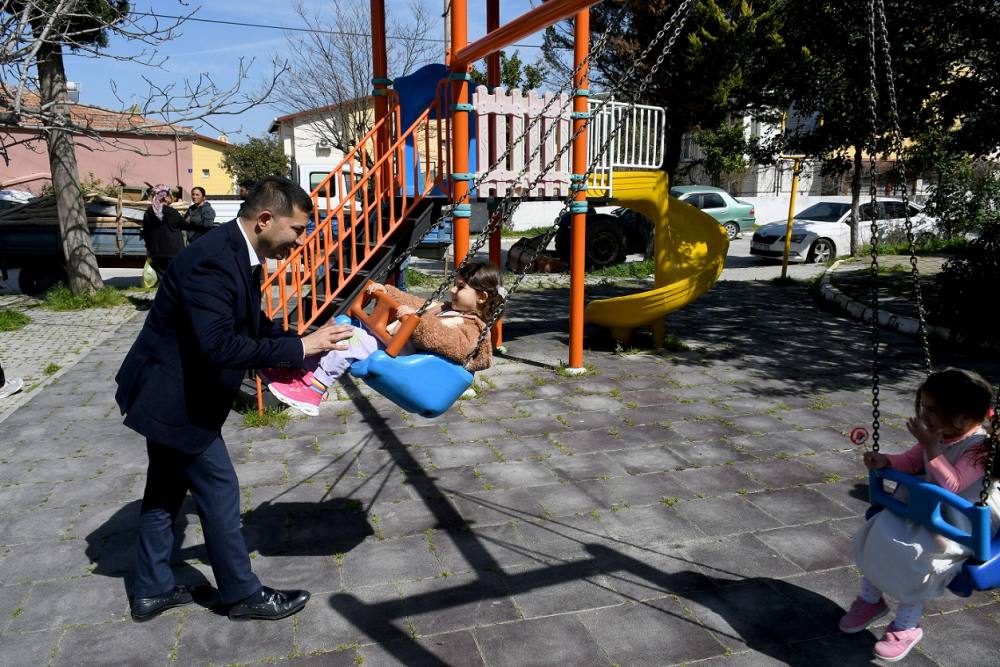 Soğucak Mahallesi'nde Başkan Ömer Günel'e Sıcak Karşılama