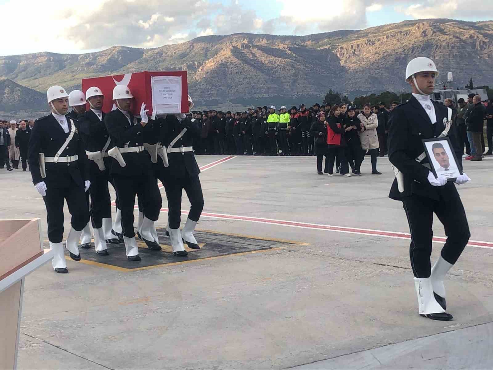 Şehidin naaşı memleketi Denizli'ye getirildi