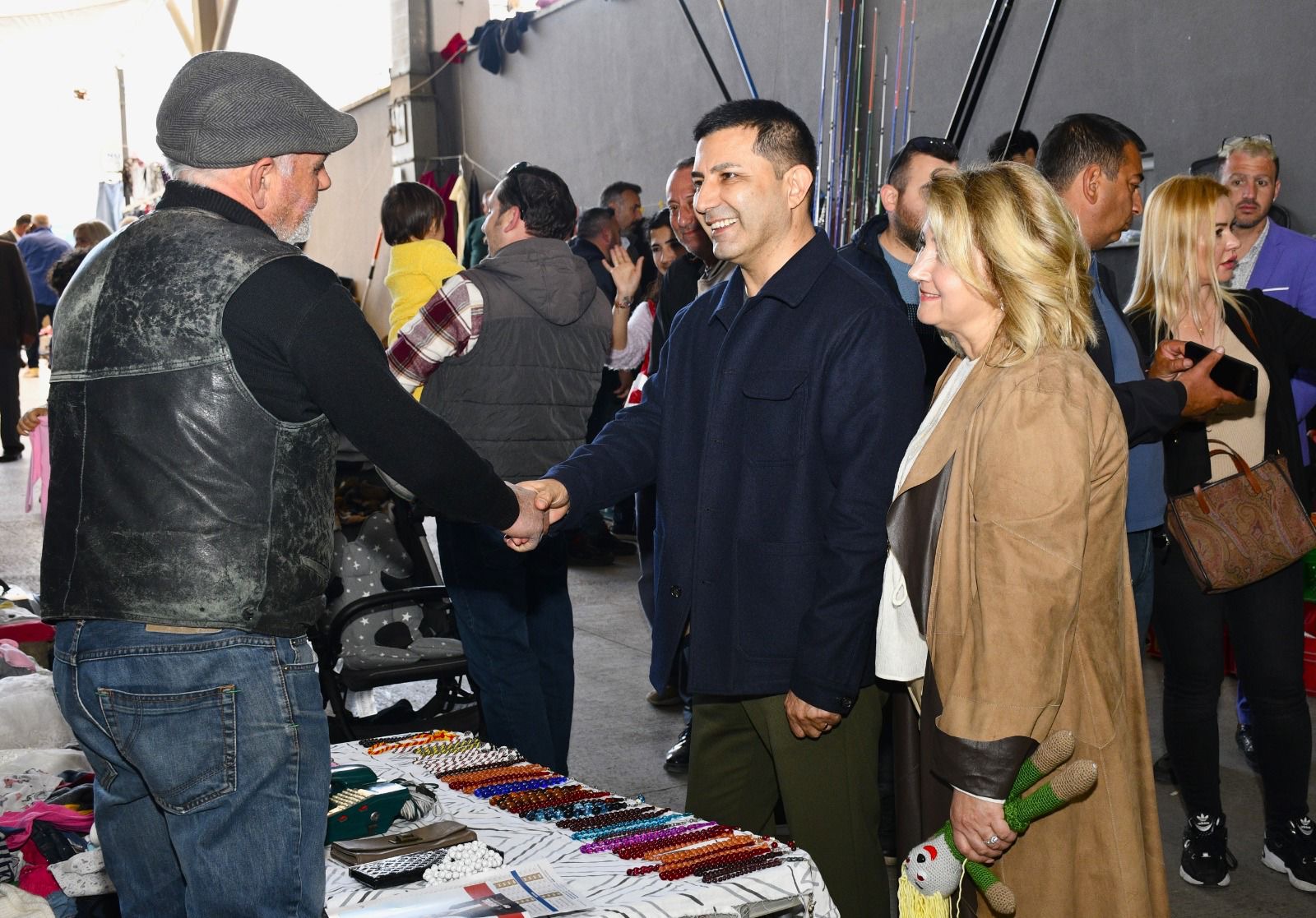 Başkan Ömer Günel: “İkinci el pazarımızdaki tezgah ücretlerini kaldıracağız”