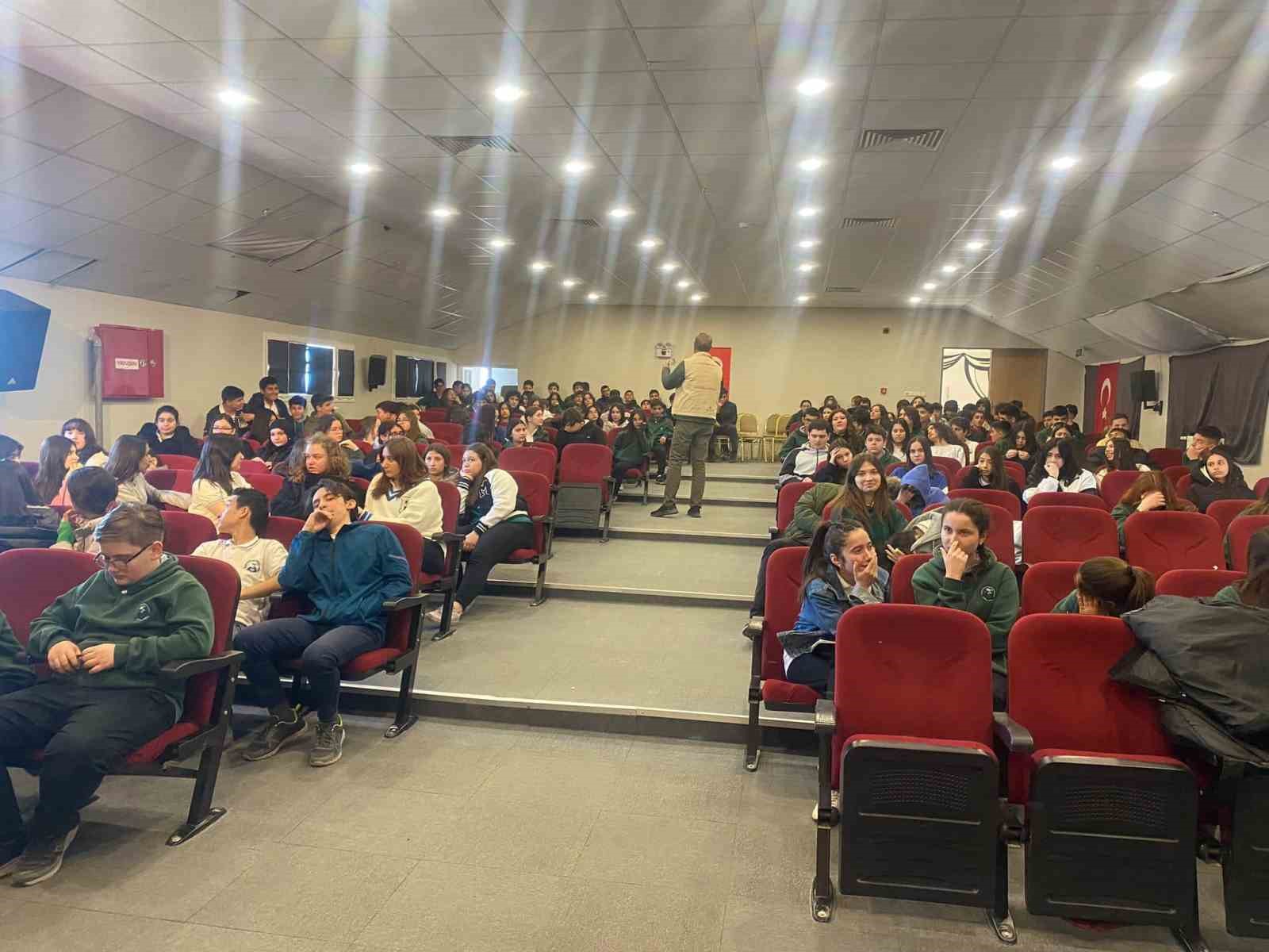 Öğrenciler gıda israfı konusunda bilgilendirildi