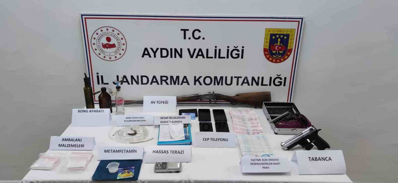 Kuşadası’nda uyuşturucu örgütü lideri yakalandı