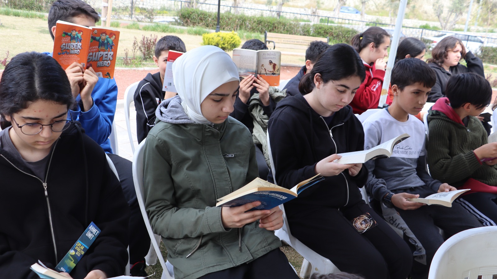 Kuşadası Belediyesi çocuklara okuma alışkanlığı kazandırıyor