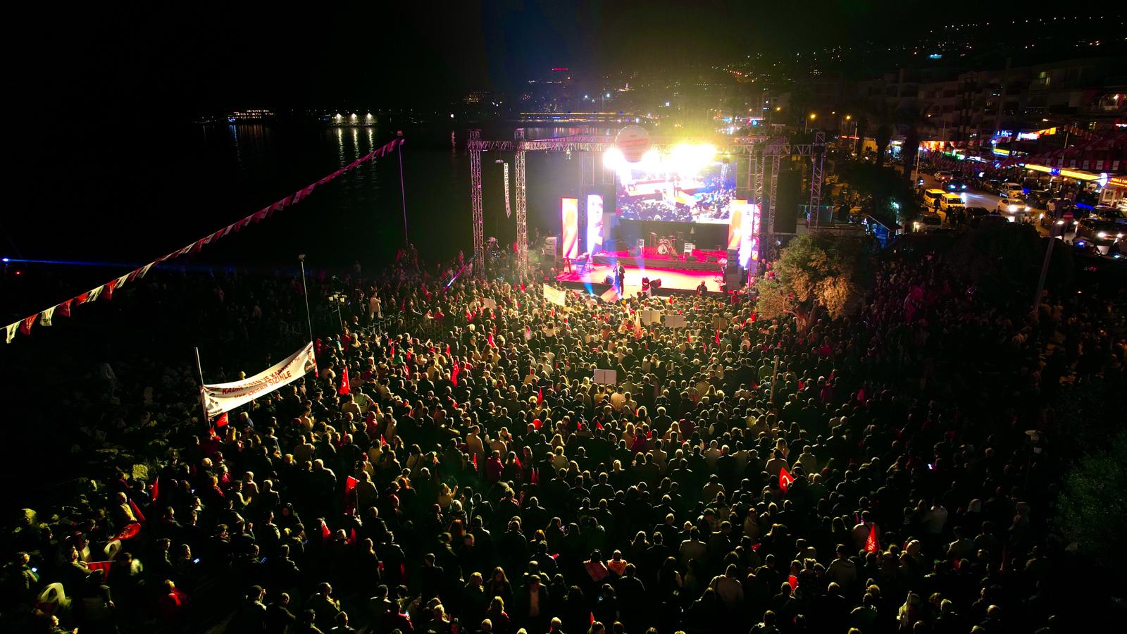 Başkan Ömer Günel: 'Bugün kına gecemiz, 31 Mart'ta düğünümüz var'