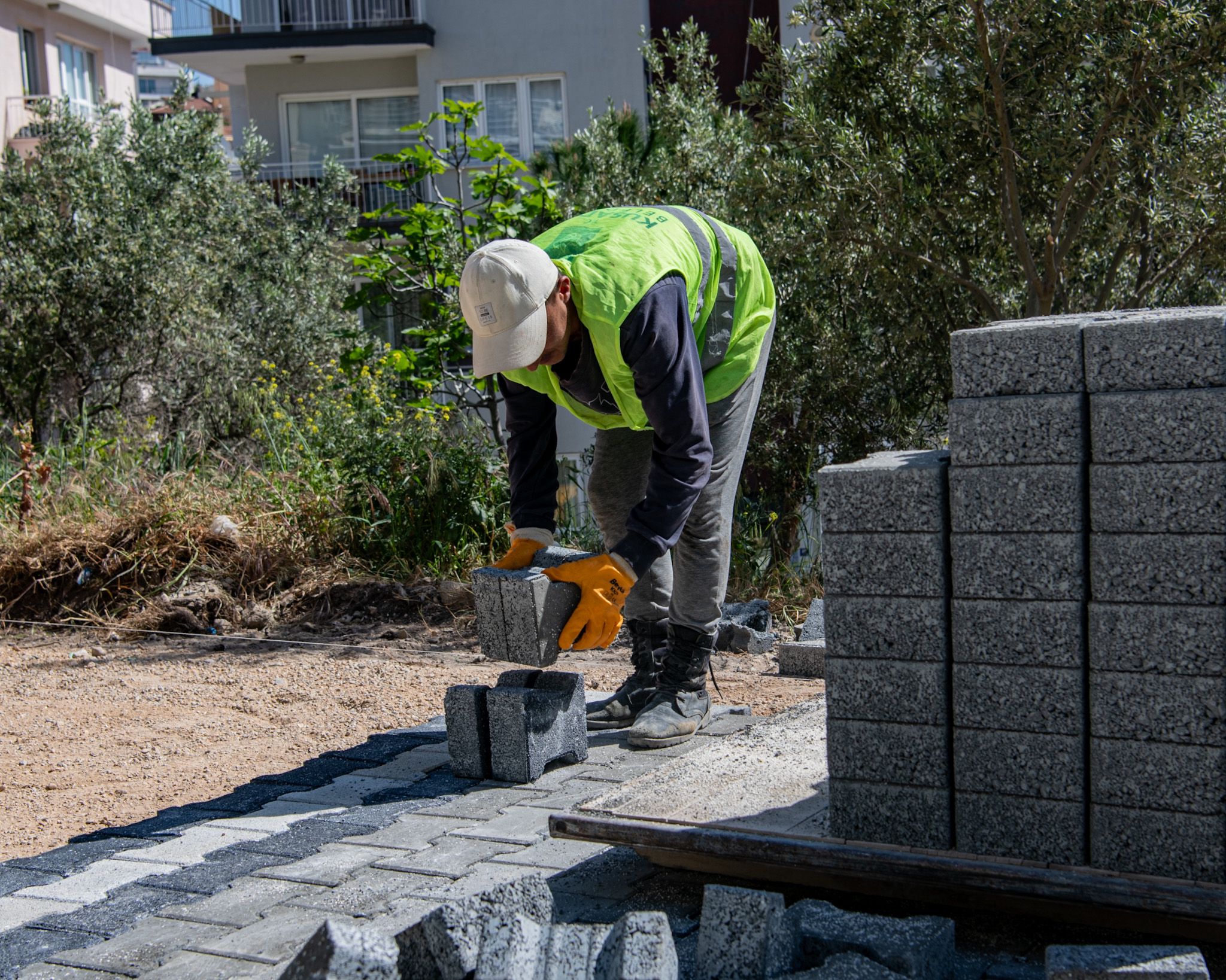 Kuşadası'nın güzel yarınları için hizmet çağı devam ediyor
