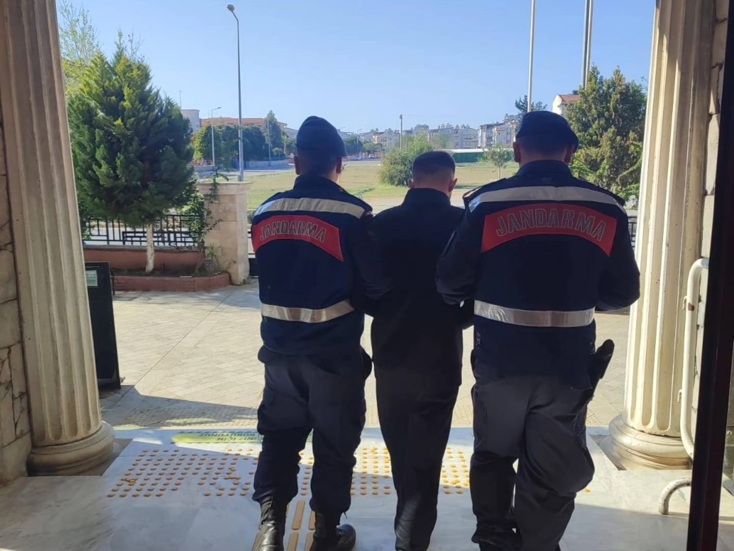 Didim'de uyuşturucu operasyonu