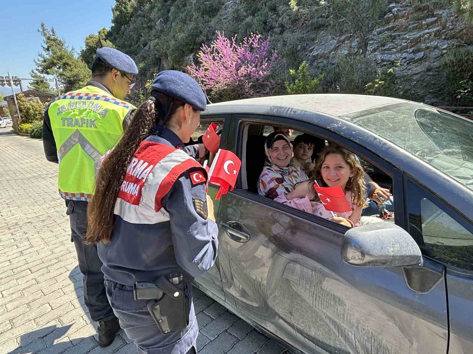 Jandarma milli parklar konusunda bilgilendirme yaptı