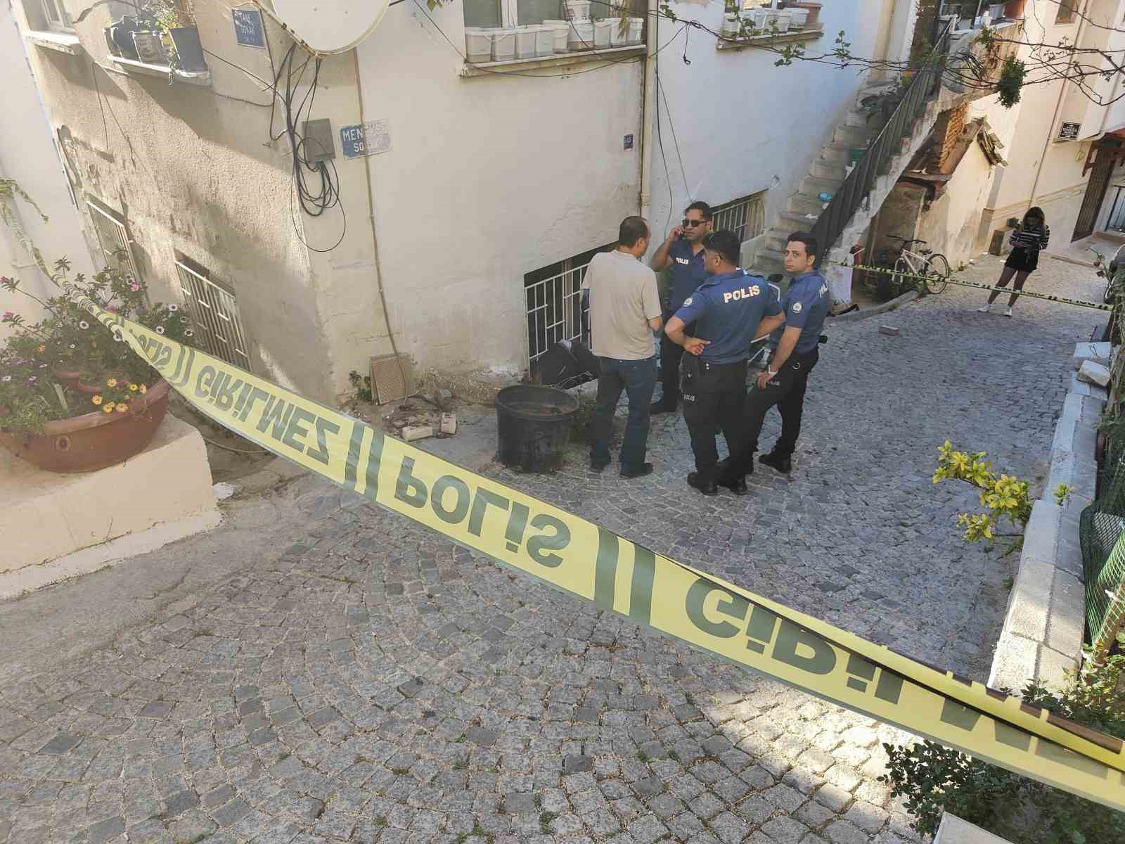 Kuşadası'nda iki şüpheli ölüm