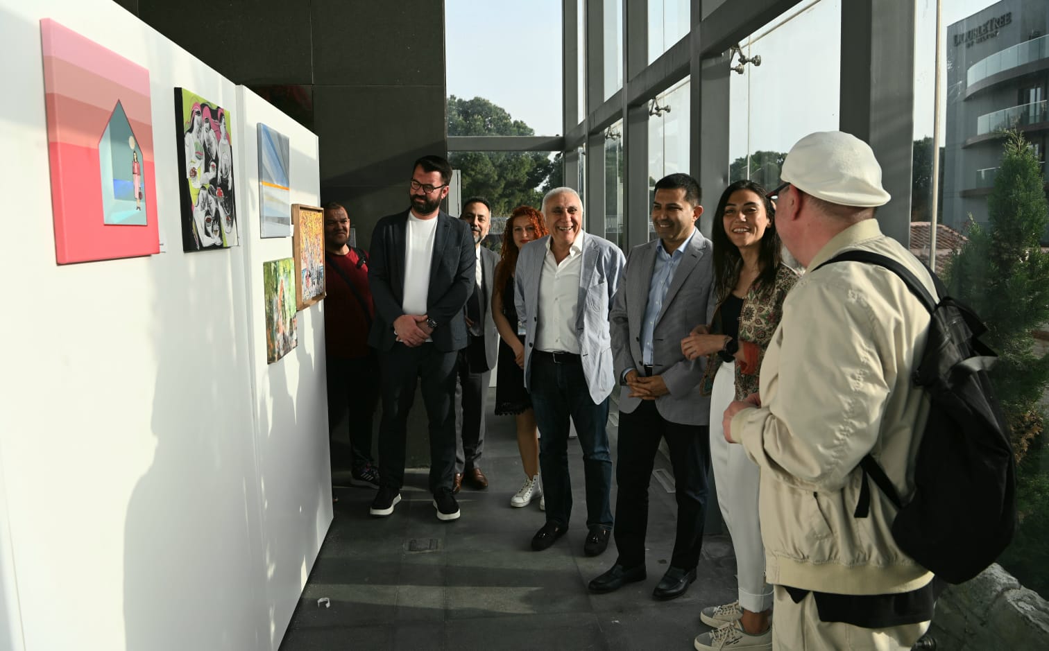 Kültür ve sanatın Başkenti Kuşadası, birçok ressamı ağırlıyor