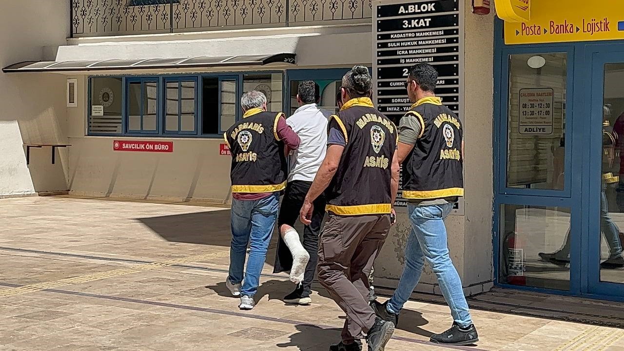 Marmaris’te bir kadını bıçaklayarak öldüren şahıs tutuklandı