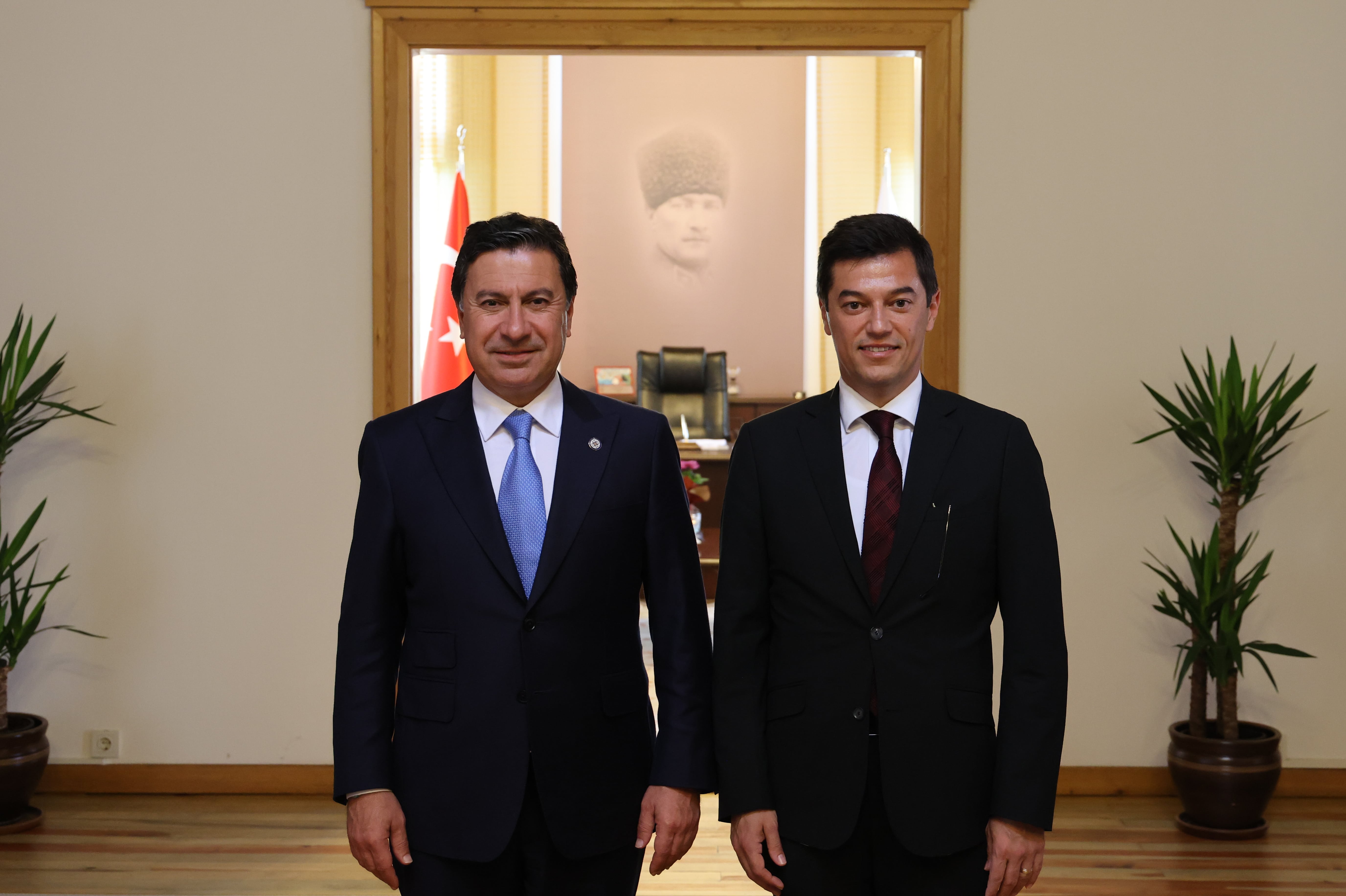 Başkan Ünlü'den ziyaret turu