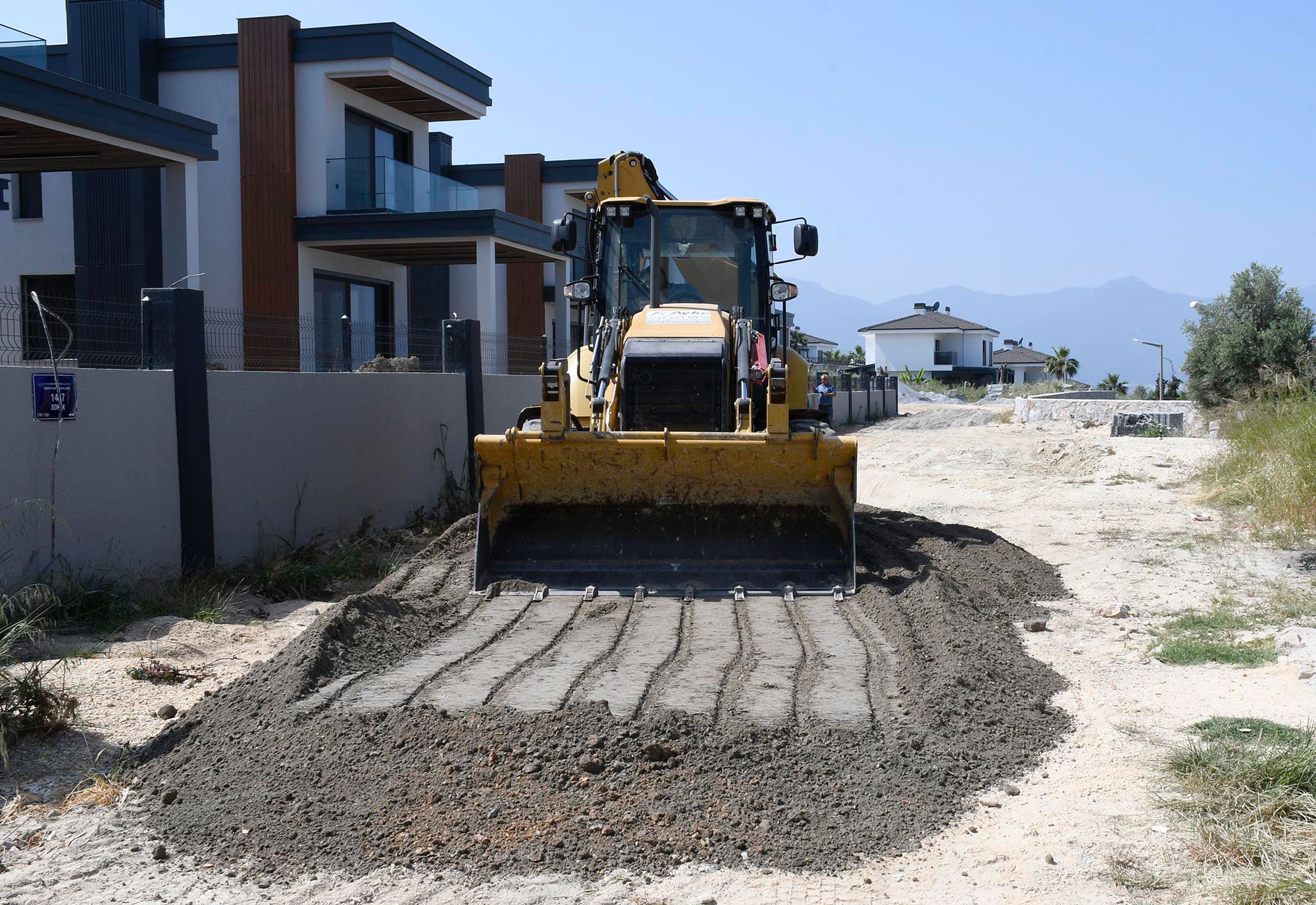Kuşadası’nda hizmet hız kesmiyor!