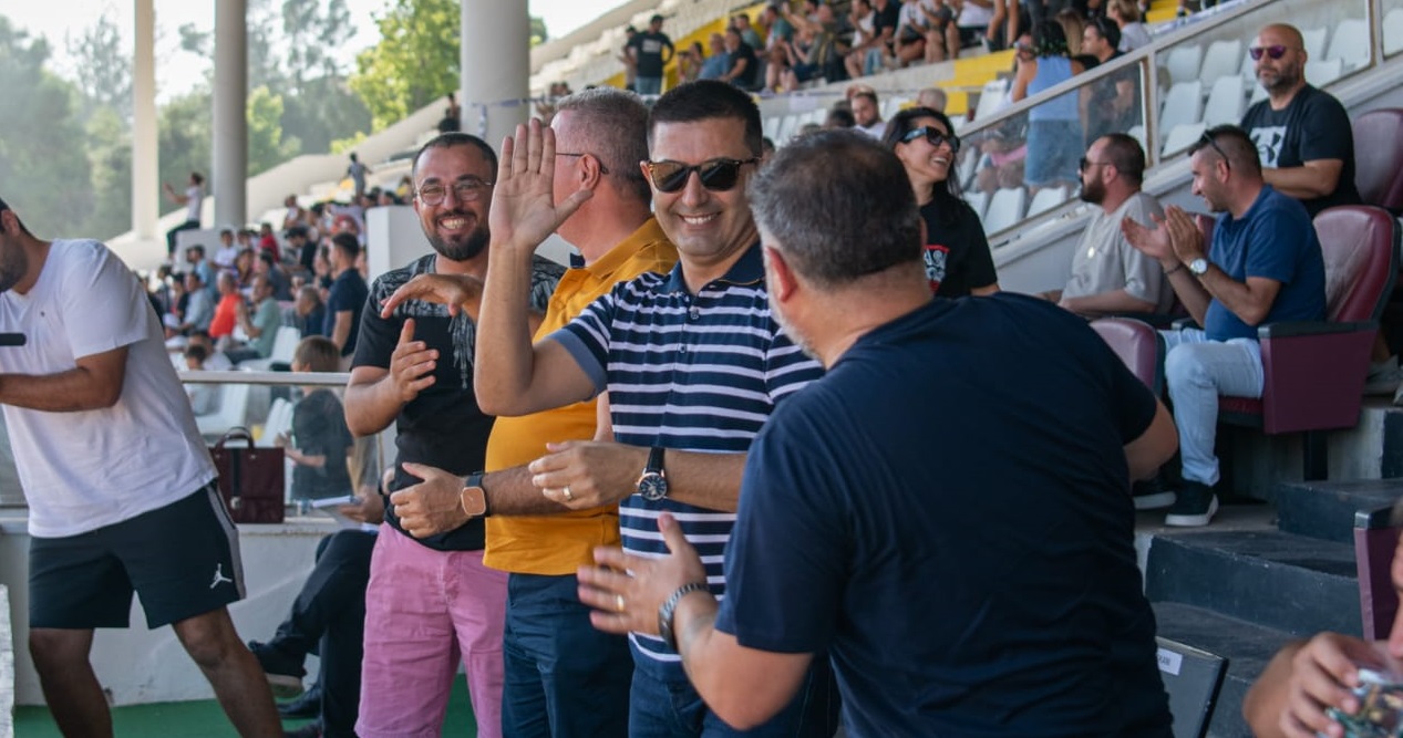 Kuşadası Belediyesi Play-Off mücadelesi için dev ekran kuracak!