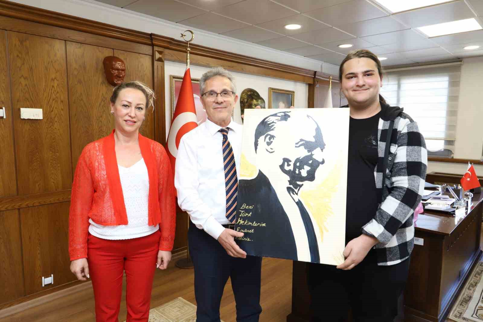 Başkan Tetik, Halk Günü’nde vatandaşın sorunlarını dinledi