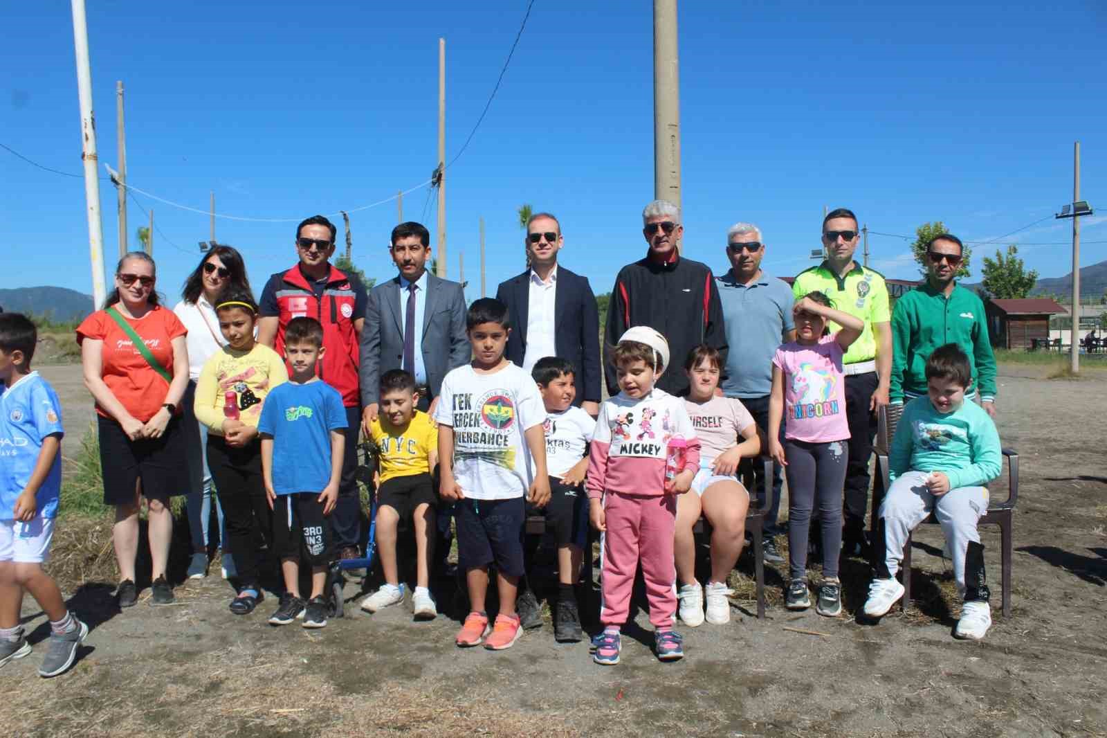 Köyceğiz’de özel öğrencilere kano etkinliği düzenlendi