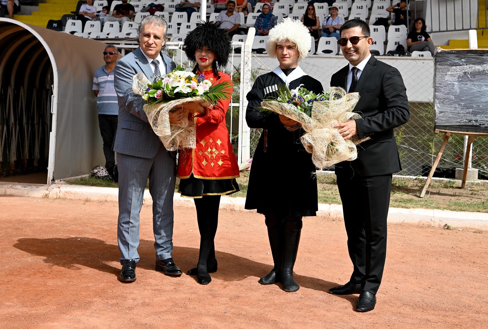 Kuşadası'nda 19 Mayıs coşkuyla kutlandı