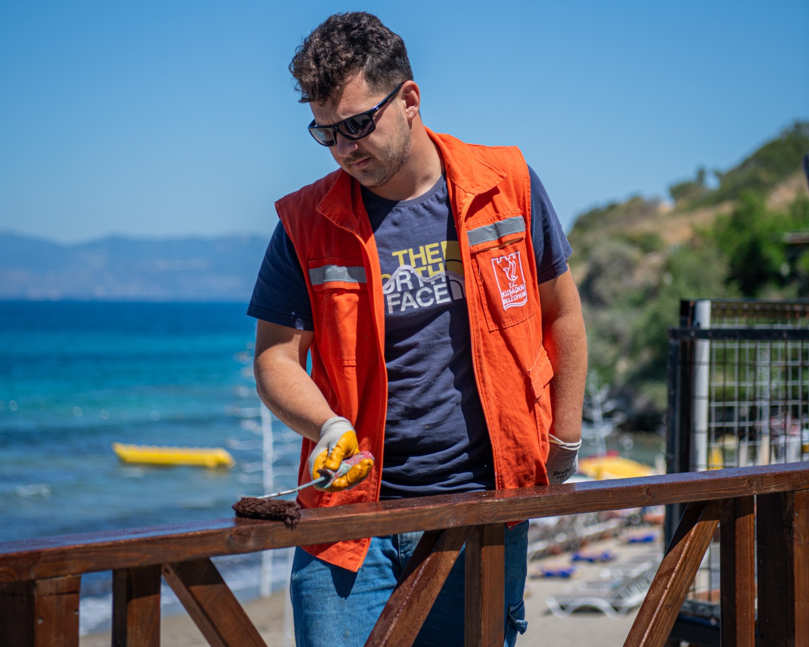 Kuşadası Belediyesi'nden kente ince dokunuşlar