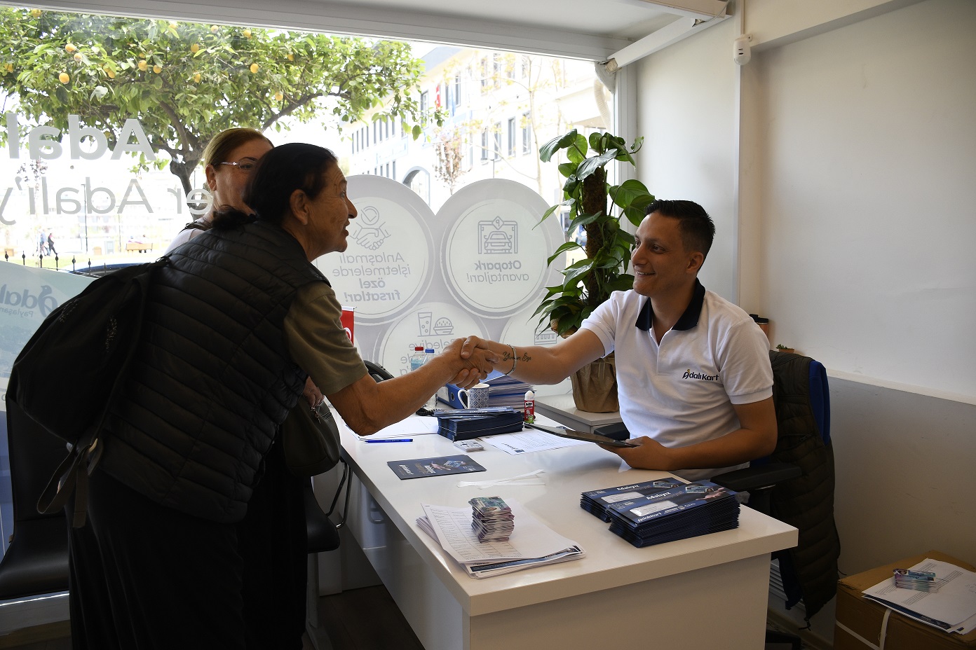 Adalı Kart'ın ayrıcalıklı dünyası çok sevildi!