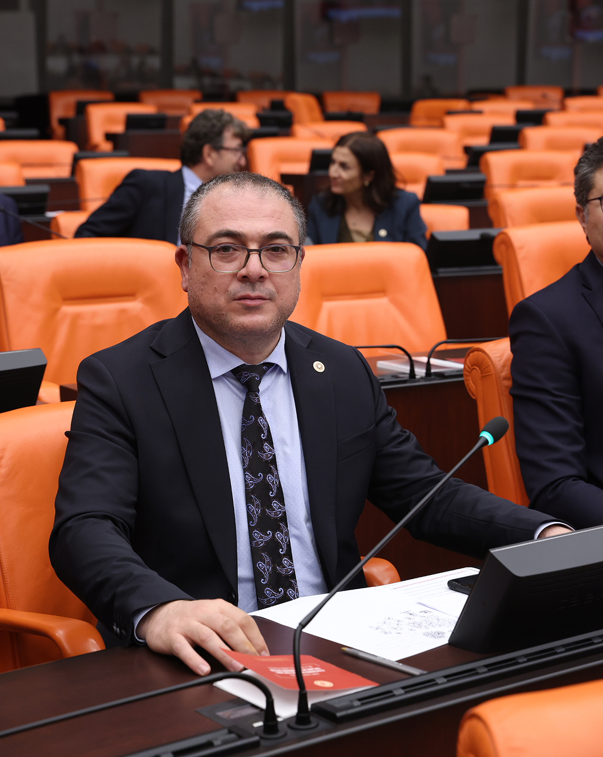 CHP’li Karakoz Aydınlıları çileden çıkaran elektrik kesintilerini meclis gündemine taşıdı